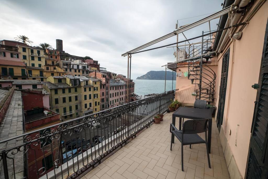 Apartment Sea View Вернацца Екстер'єр фото